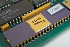 Philips-developed custom crypto chip inside the Spendex 50. Click for more information.
