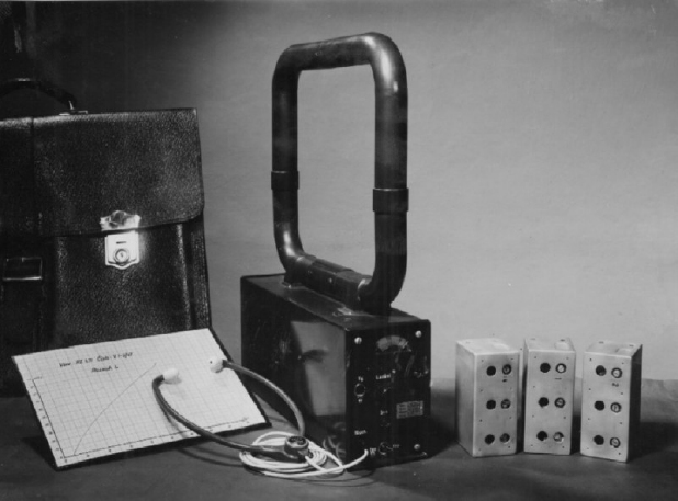 Photograph of the early 1950s, showing a complete the RZ-301 setup, with briefcase, frequency calibration table and headphones. Copyright Military History Institute Prague [1].